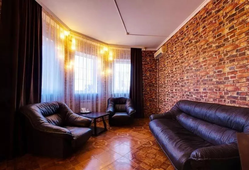 هتل Villa Luna