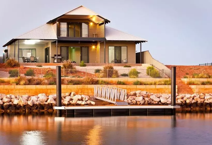 3 Kestrel Place