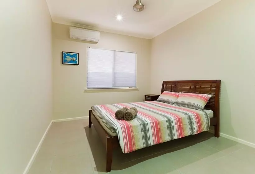 3 Kestrel Place