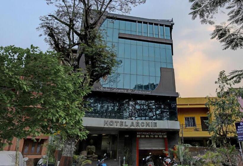 هتل Treebo Archie Regency