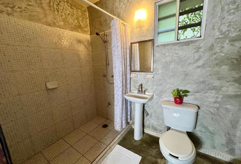 پانسیون Hokhmah Heart