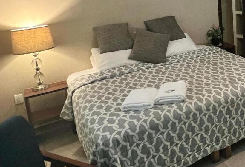 پانسیون Hokhmah Heart