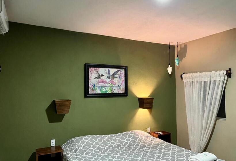 پانسیون Hokhmah Heart