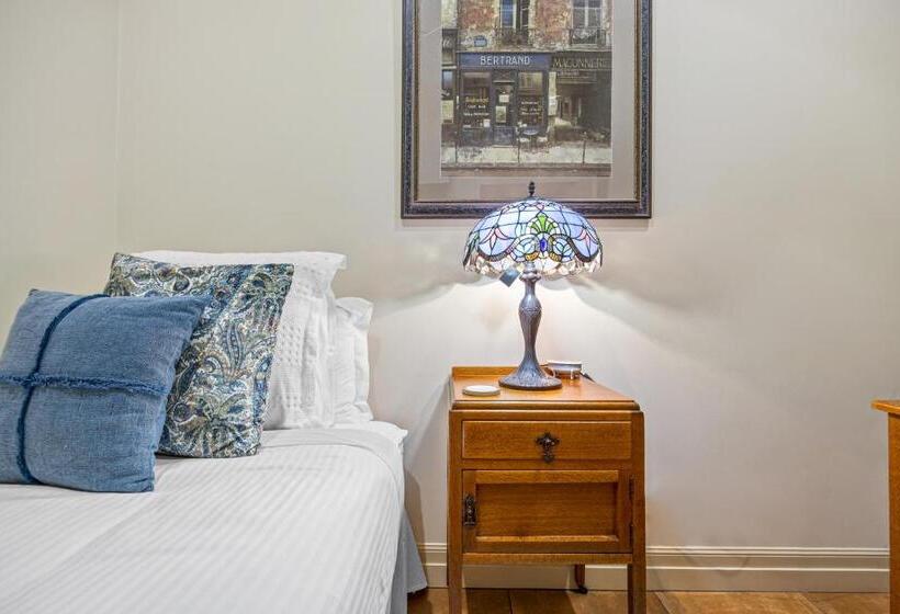 펜션 The Guesthouse Maleny