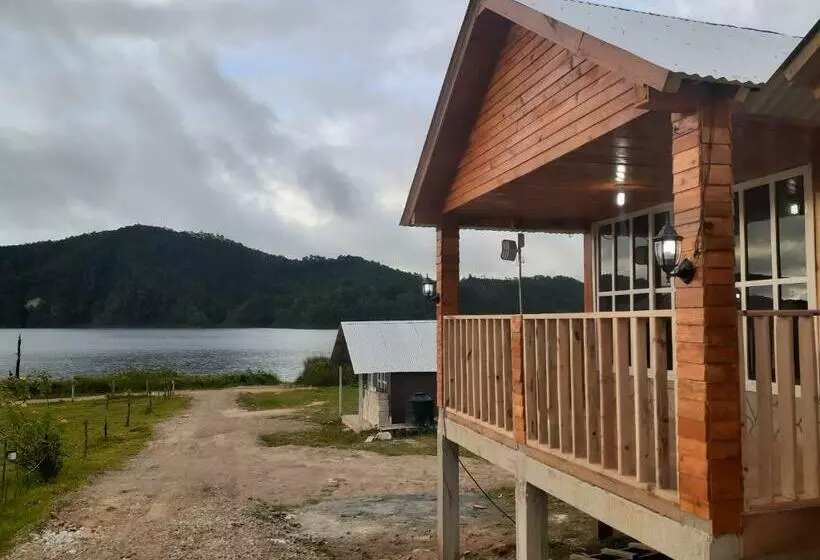 Hotelli Cabañas Liquidambar