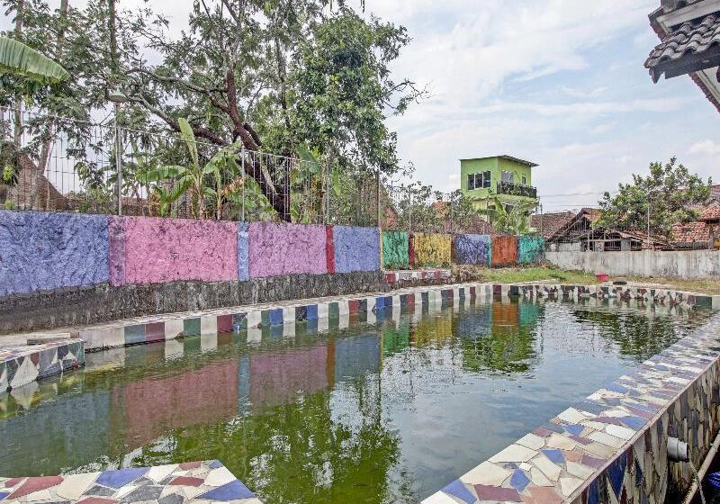 فندق Oyo 90543 Annur Guest House Syariah