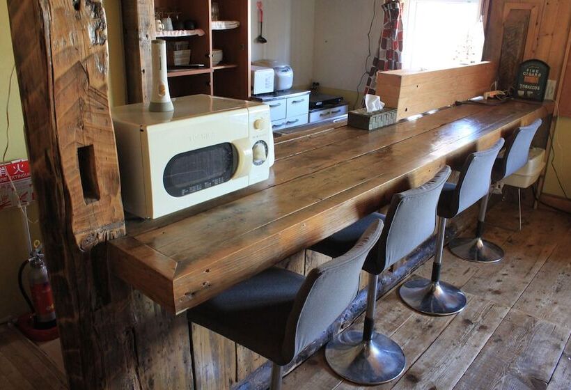 Pensione First Track Inn