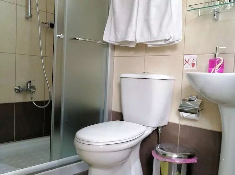 Majatalo Isminis Petroktisto