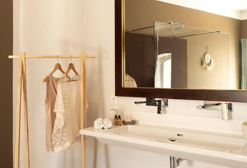 펜션 La Fugue Chambres D  Hôtes De Charme , Demeure Historique,piscine,jardin Proche Uzes Nimes Ales