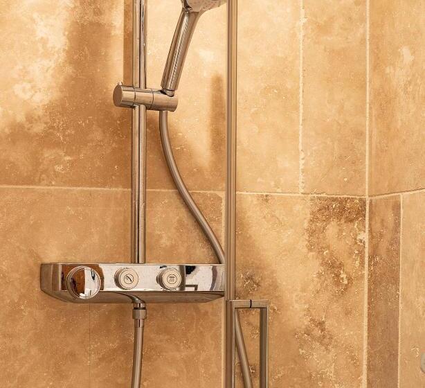 펜션 La Fugue Chambres D  Hôtes De Charme , Demeure Historique,piscine,jardin Proche Uzes Nimes Ales