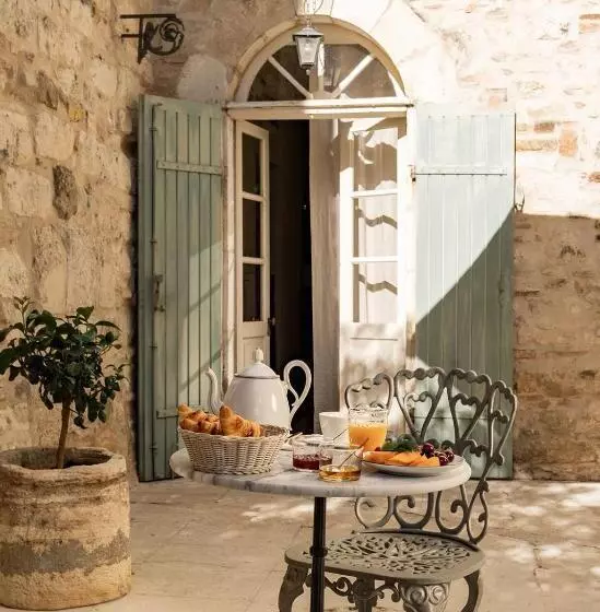 ペンション La Fugue Chambres D Hôtes De Charme , Demeure Historique,piscine,jardin Proche Uzes Nimes Ales