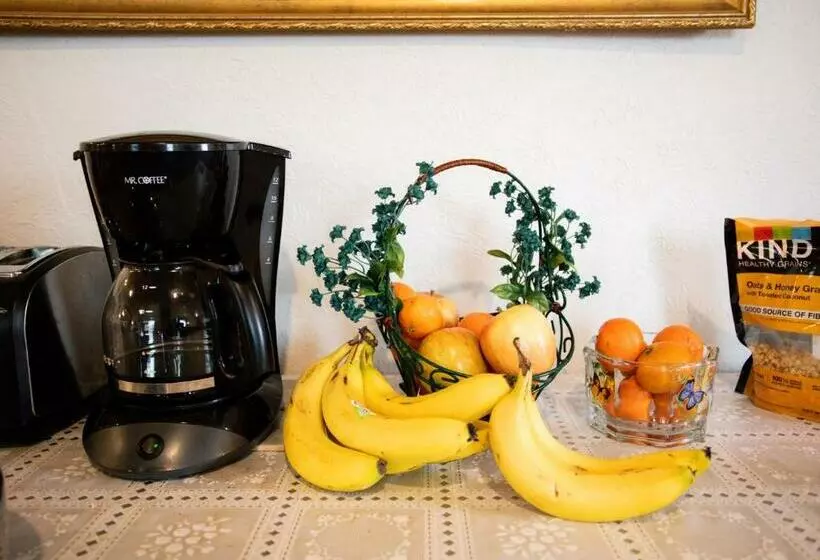 Baneberry Meadows B&b