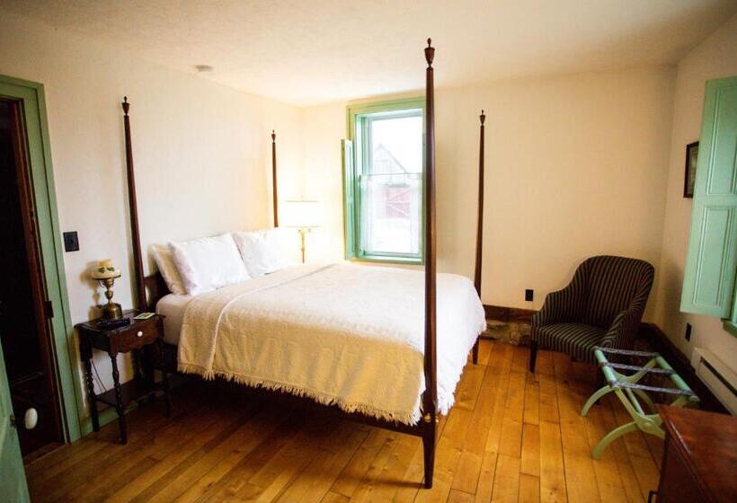 Baneberry Meadows B&b