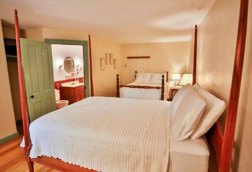 Baneberry Meadows B&b