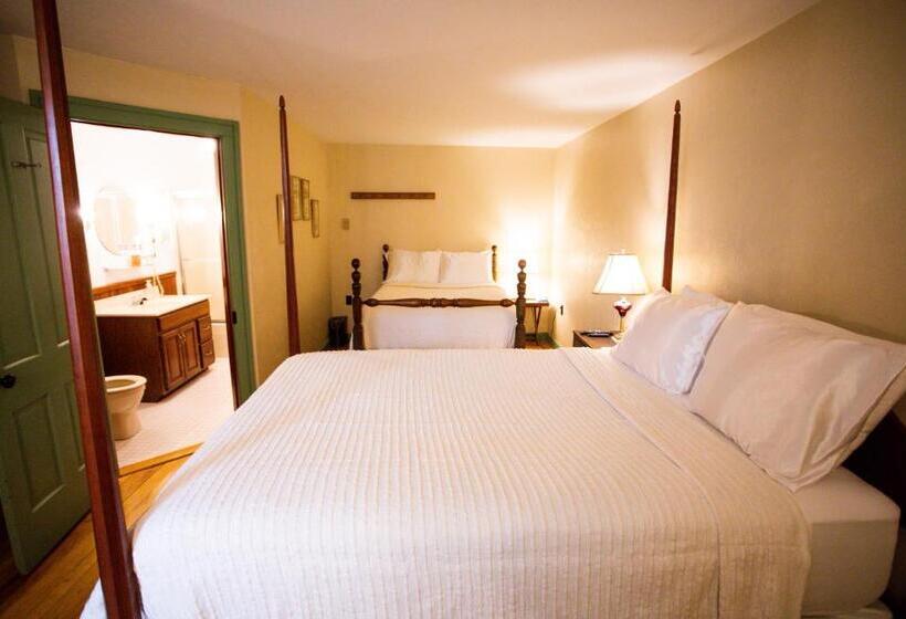 Baneberry Meadows B&b