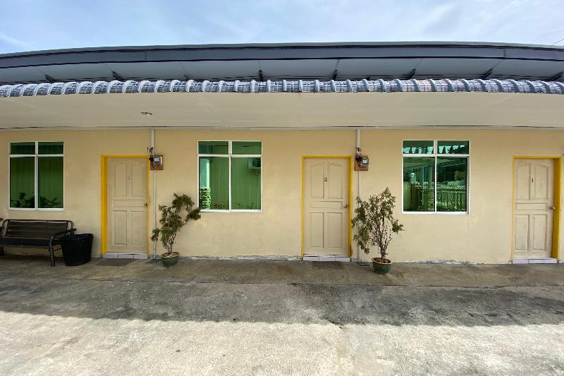 Отель Oyo 90289 Taman Kota Homestay