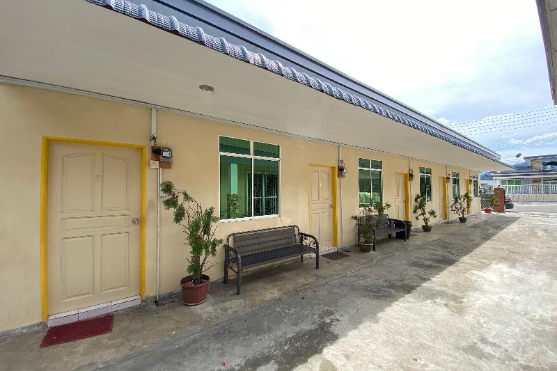 Отель Oyo 90289 Taman Kota Homestay