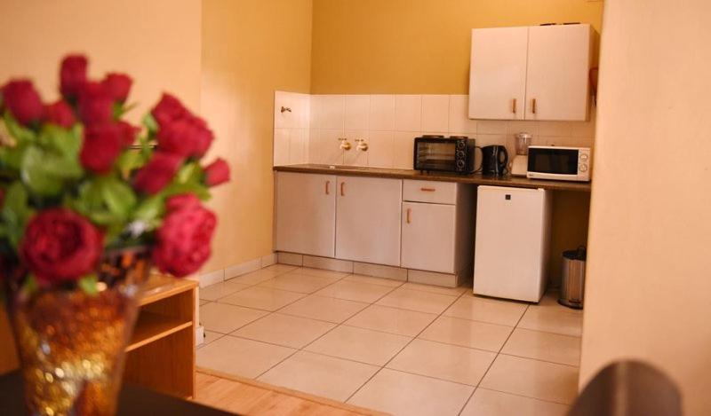 פנסיון Chancellors Court Guest House