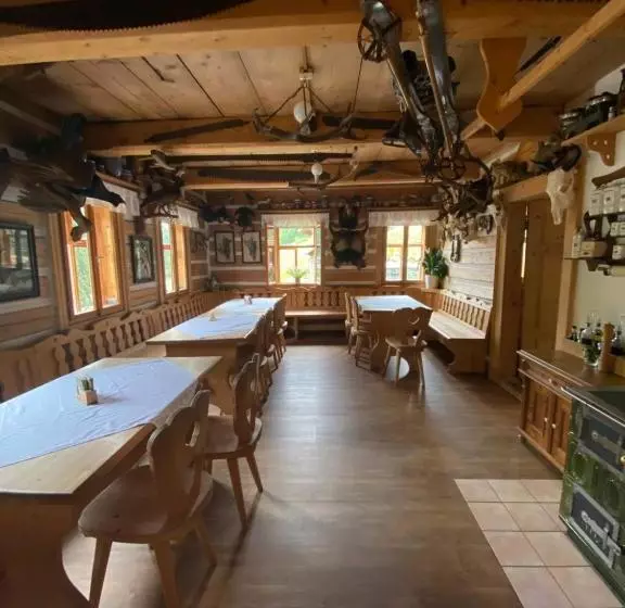 Majatalo Lovecká Chata