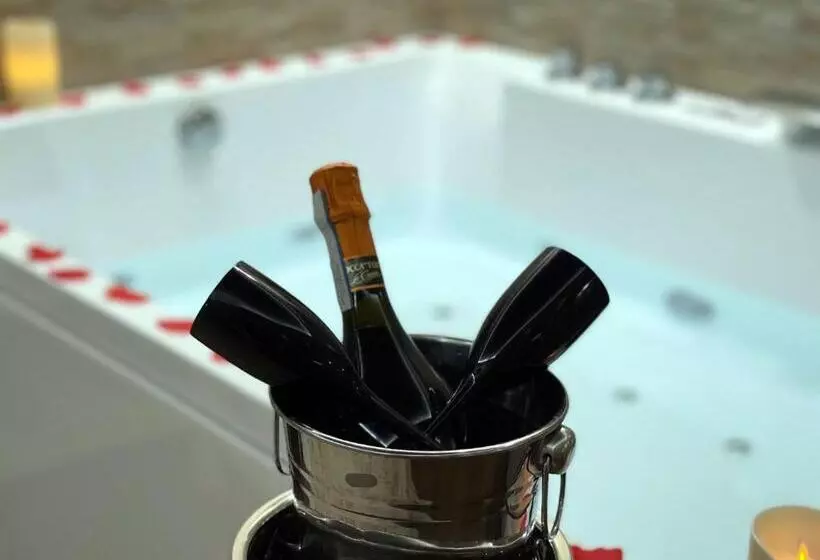 مبيت وإفطار Il Fauno   Suite & Spa