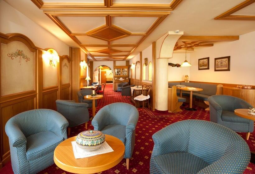 Centro Pineta Family Hotel & Wellness