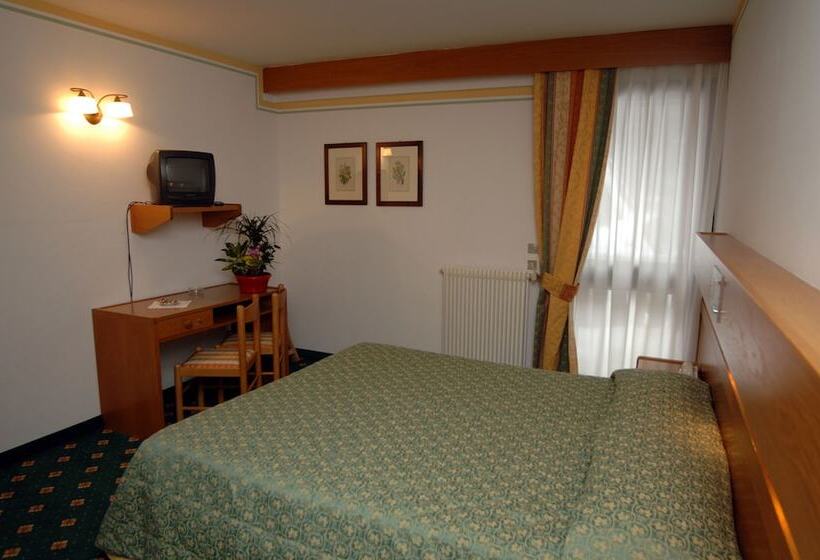 Centro Pineta Family Hotel & Wellness