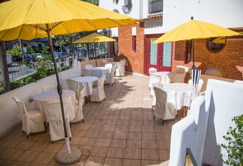 فندق Assinos Palace