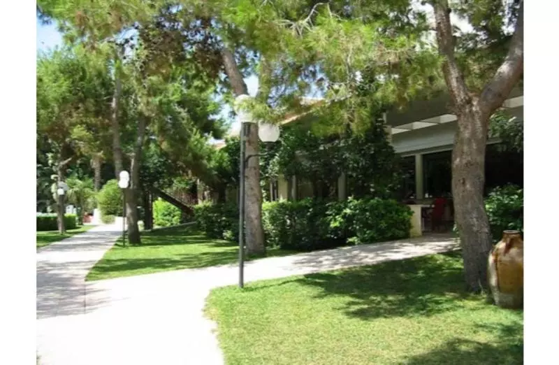 Отель Club Astor