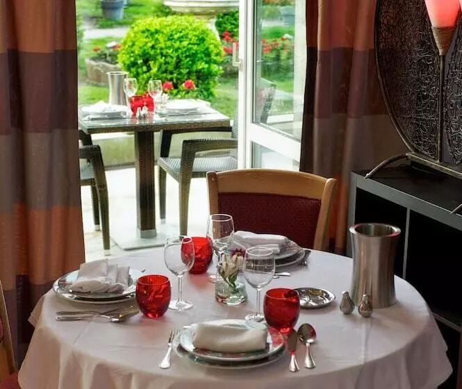 ホテル Grand Hôtel De Courtoisville