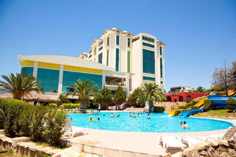 酒店 Gungor Ottoman Palace Thermal Resort