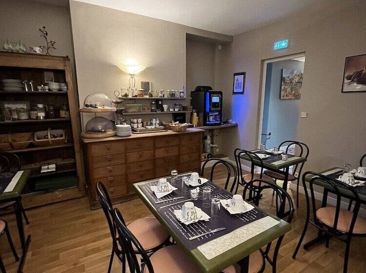 فندق Hôtel De Troyes