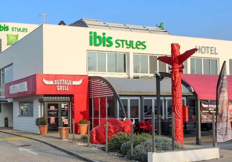 فندق Ibis Styles Crolles Grenoble A41