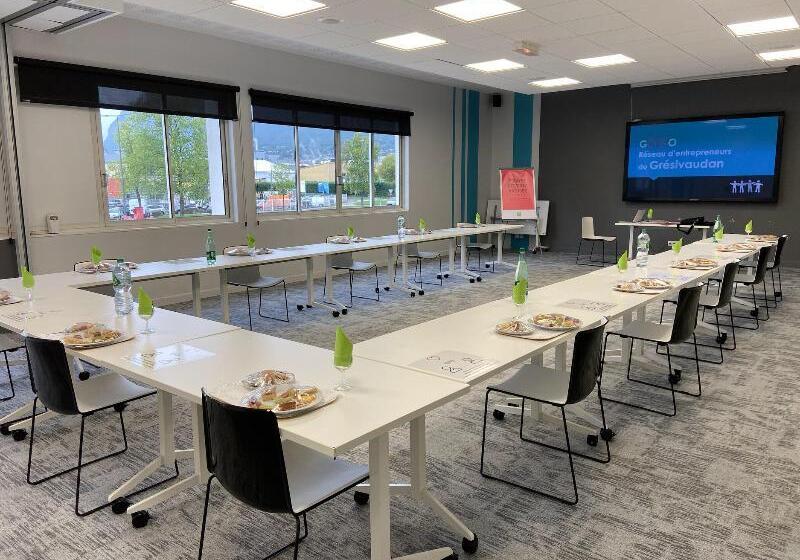 فندق Ibis Styles Crolles Grenoble A41