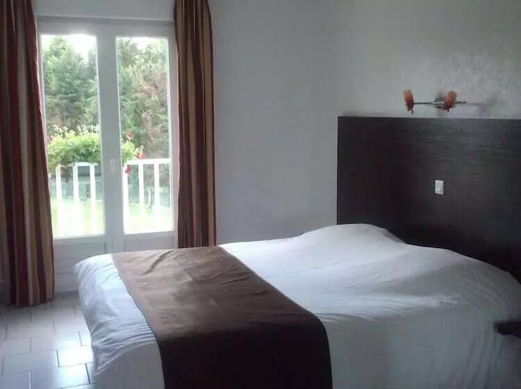 Hotel L Oree Des Chateaux