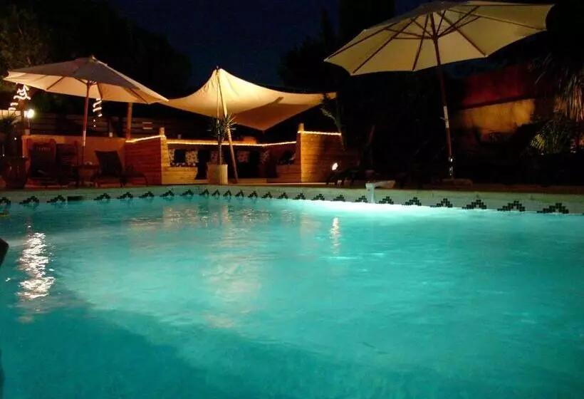 호텔 La Bergerie Du Cap