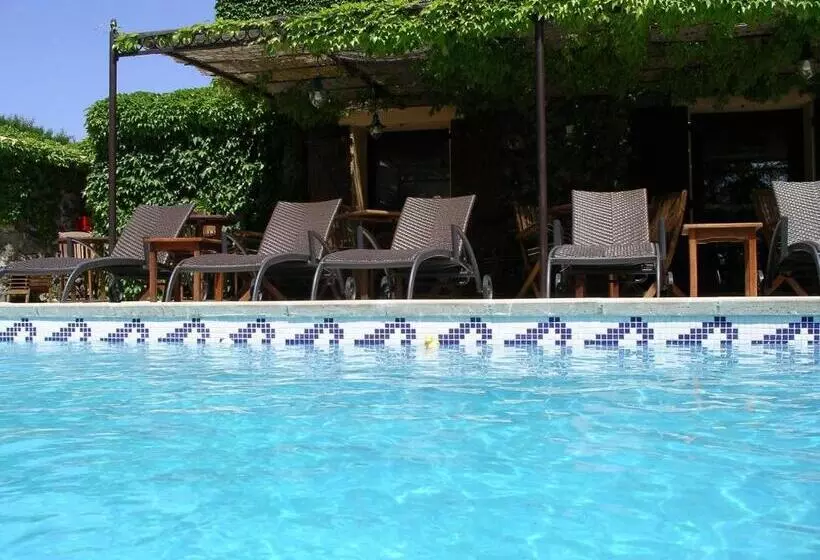 호텔 La Bergerie Du Cap