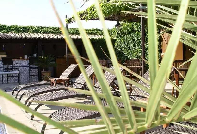 호텔 La Bergerie Du Cap