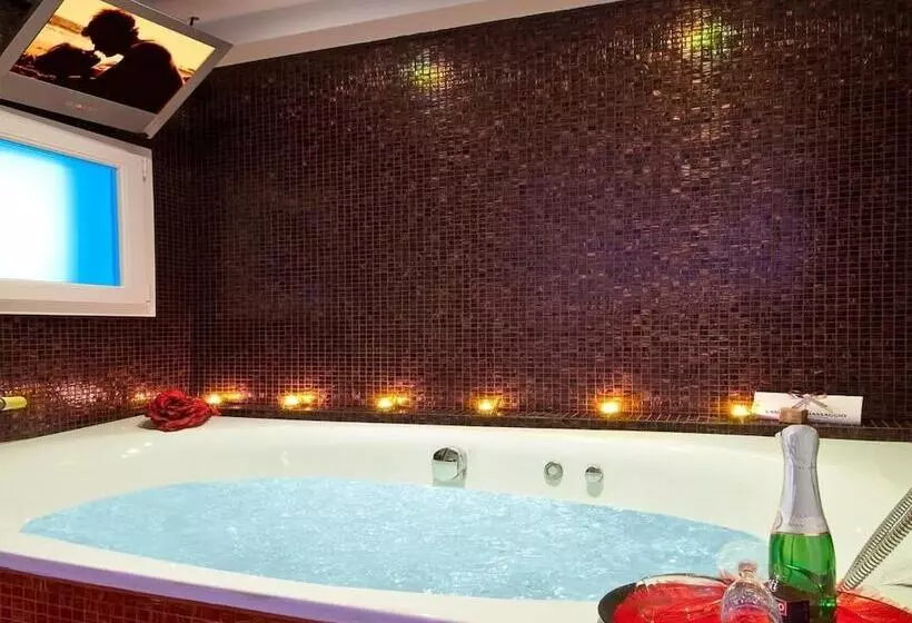 هتل La Cappuccina