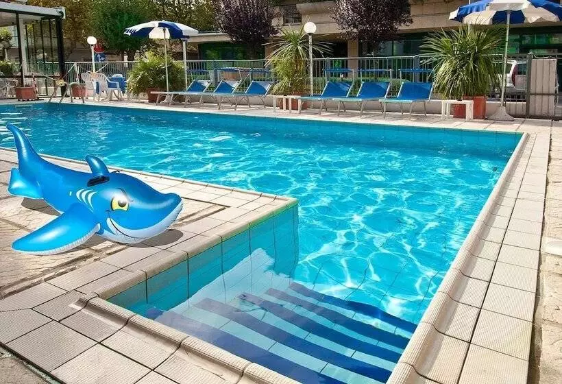 هتل La Cappuccina