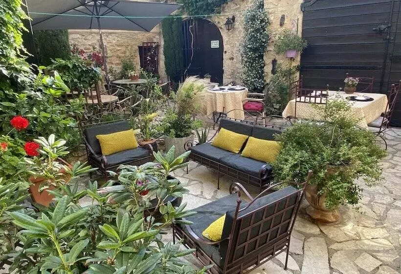 ホテル Le Saint Laurent