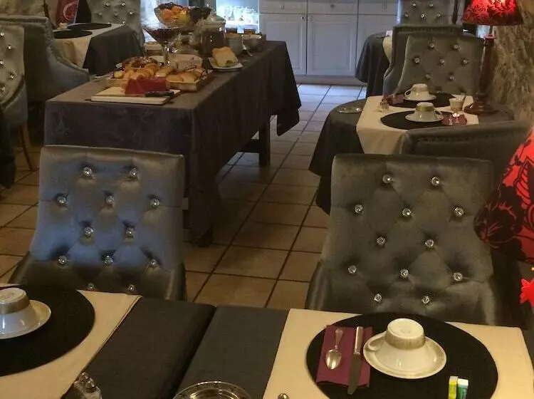 ホテル Le Saint Laurent