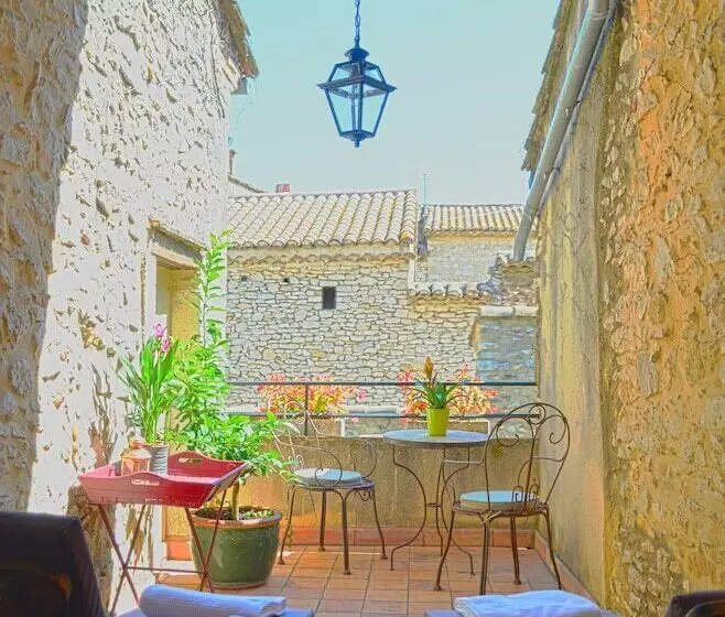 ホテル Le Saint Laurent