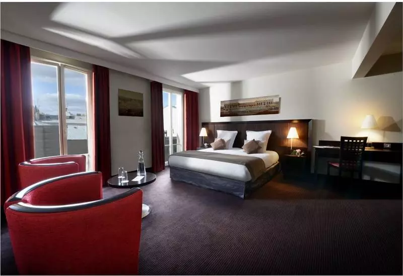 هتل Le Versailles