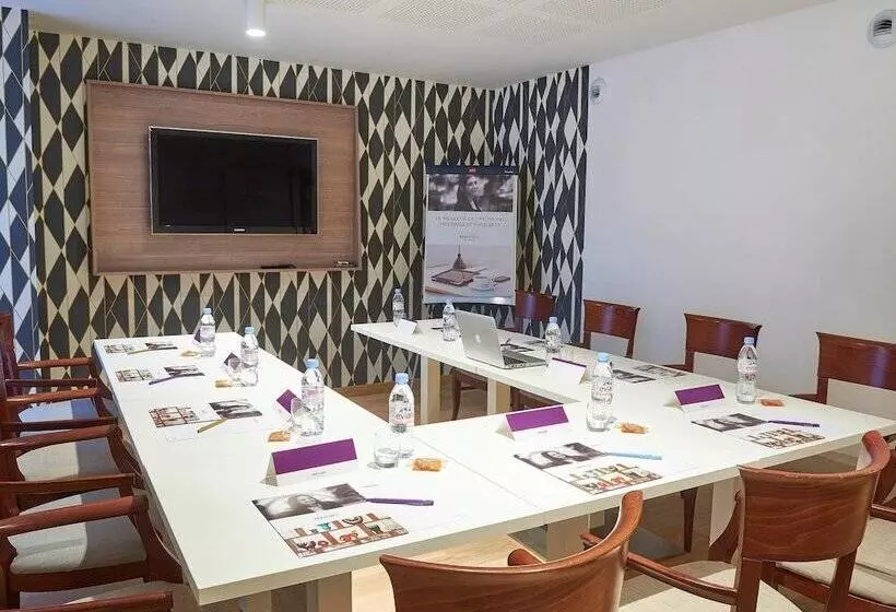 ホテル Mercure Brest Centre Les Voyageurs