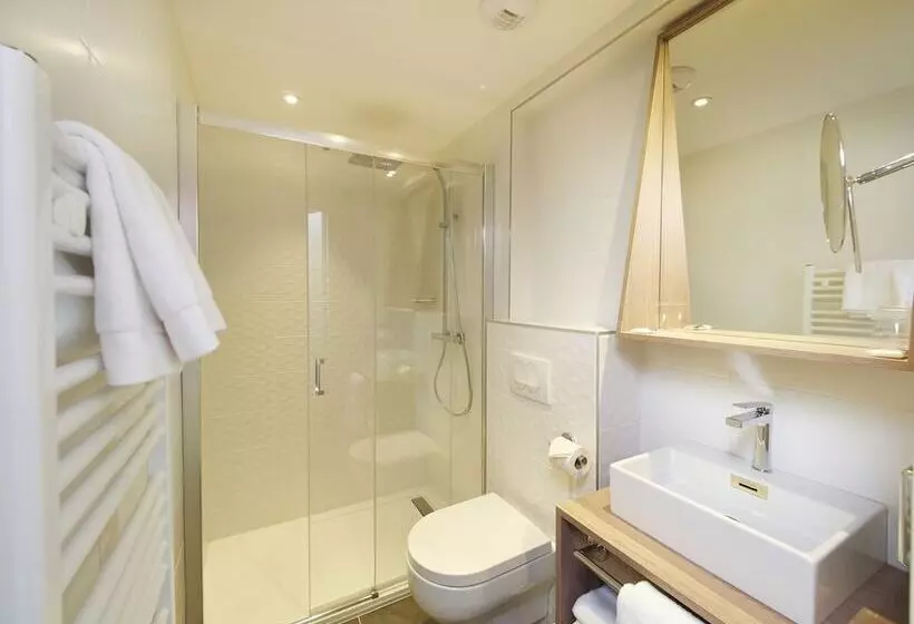 ホテル Mercure Brest Centre Les Voyageurs