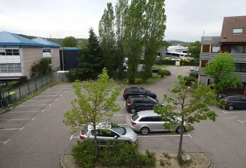 Otel Premiere Classe Lyon Sud   Chasse Sur Rhône