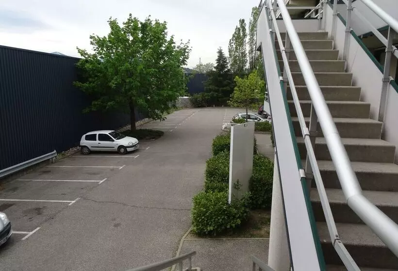 Otel Premiere Classe Lyon Sud   Chasse Sur Rhône