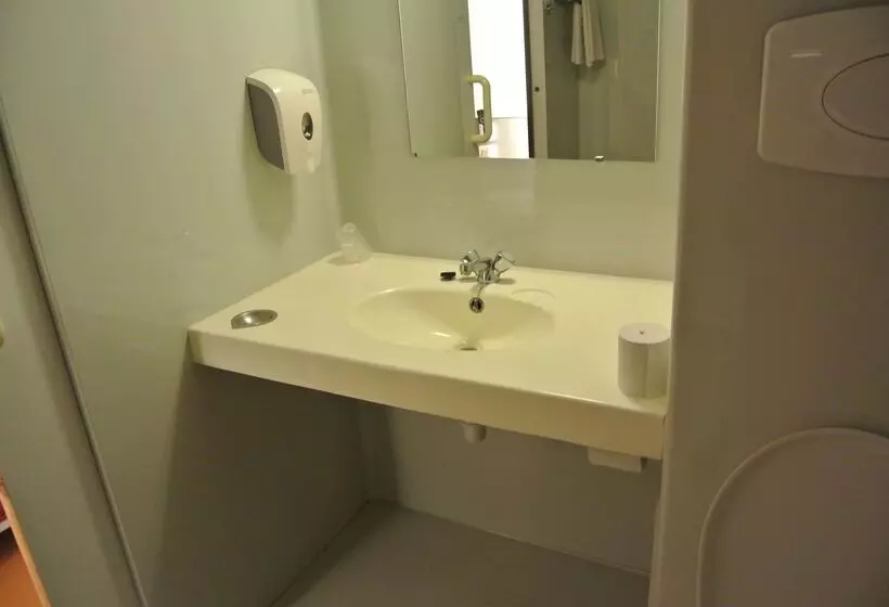 Otel Premiere Classe Lyon Sud   Chasse Sur Rhône