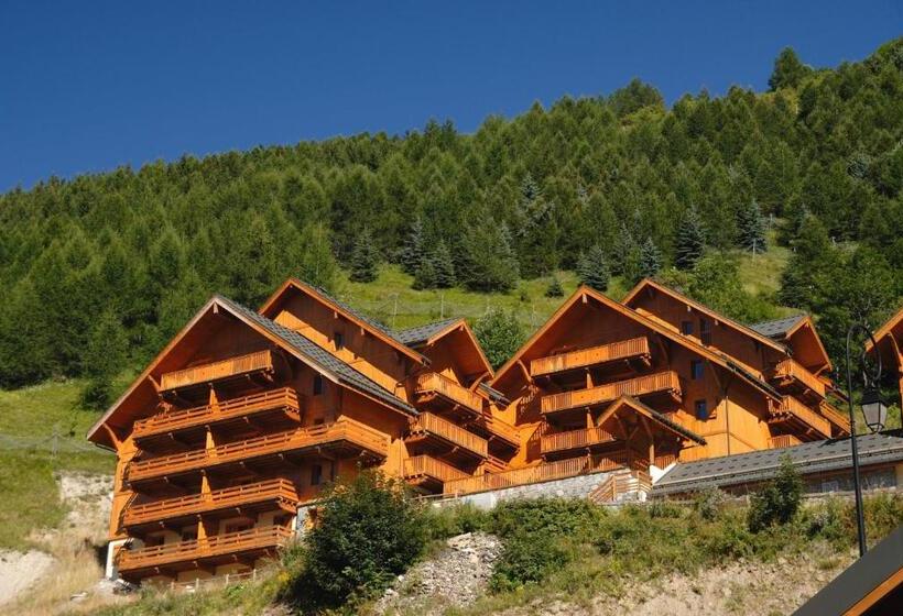 هتل Residence Odalys Le Hameau Et Les Chalets De La Vallee D Or