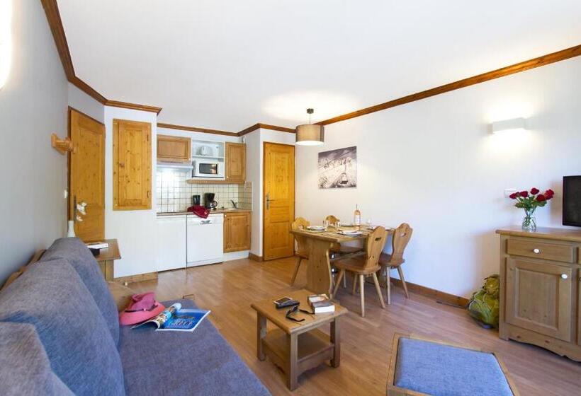 هتل Residence Odalys Le Hameau Et Les Chalets De La Vallee D Or